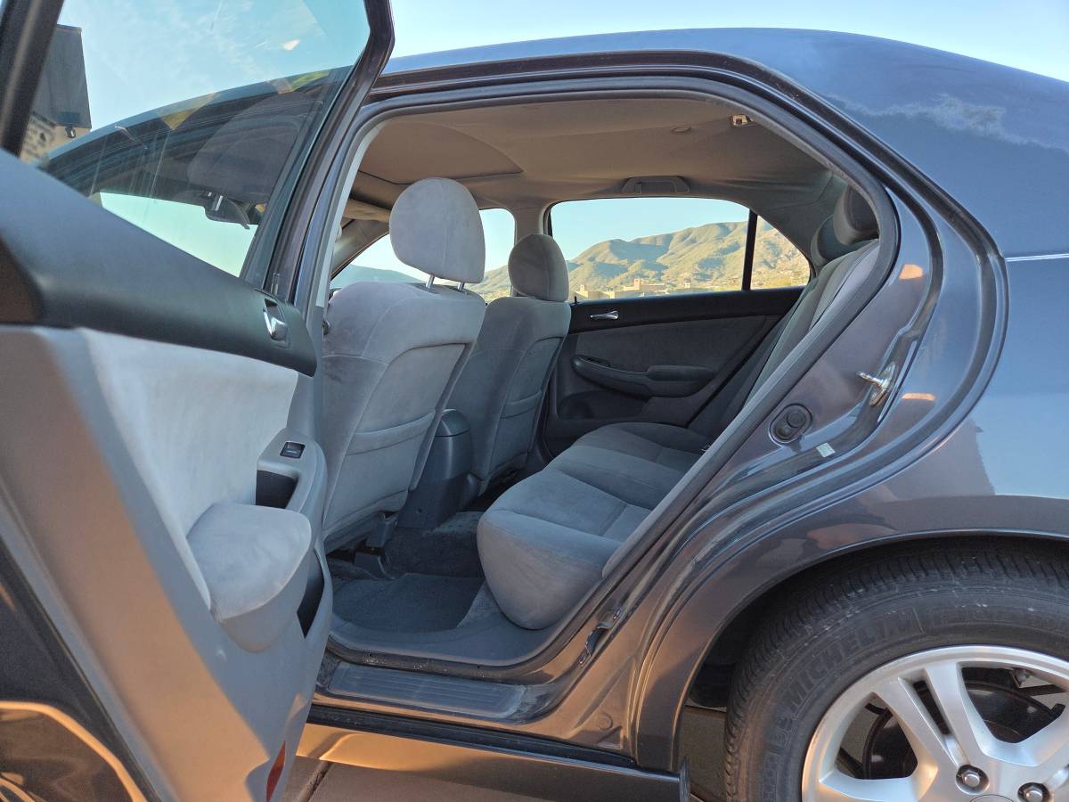 
								2007 Honda Accord DX full									