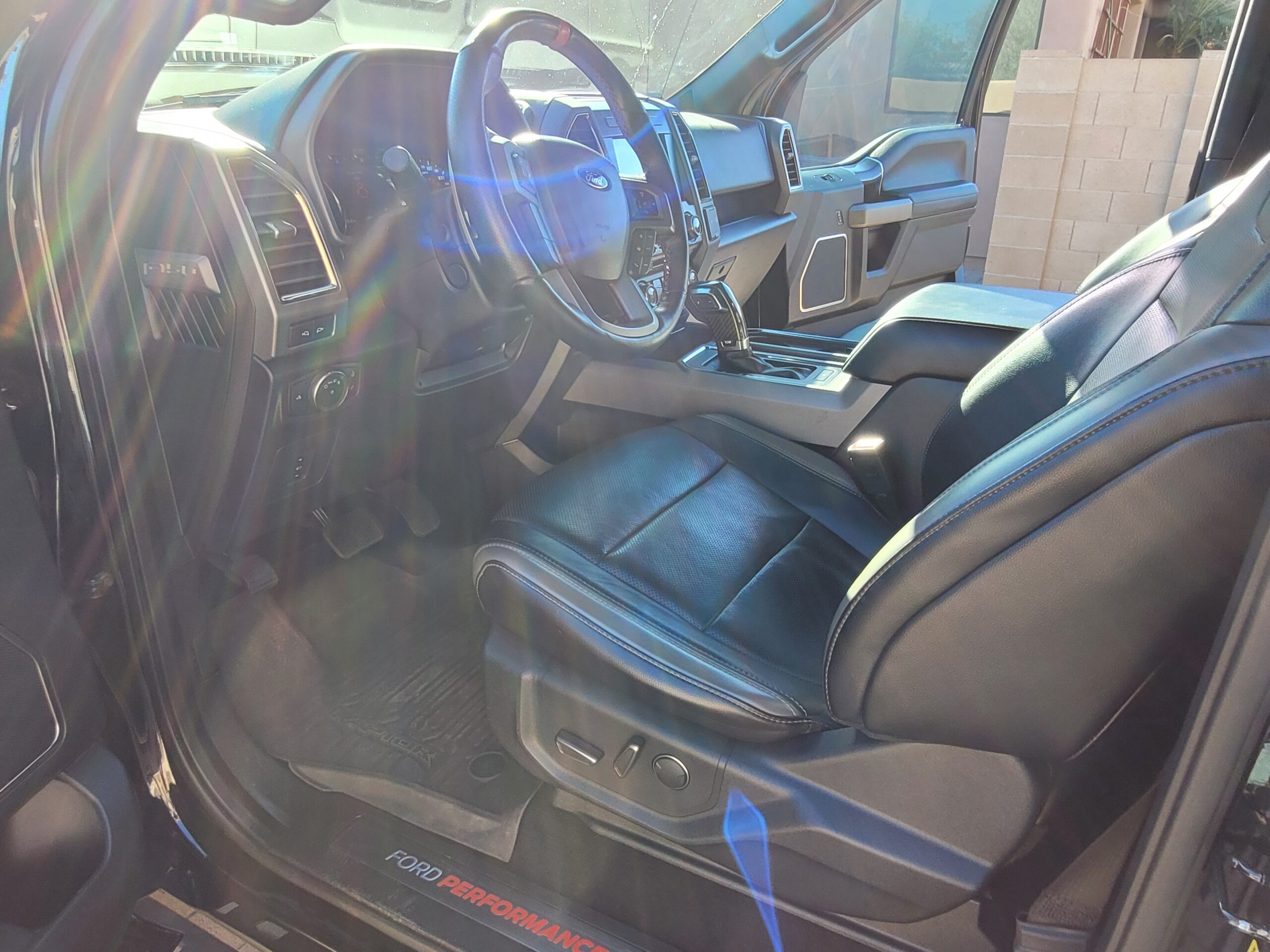 
								2018 Ford F-150 Raptor full									
